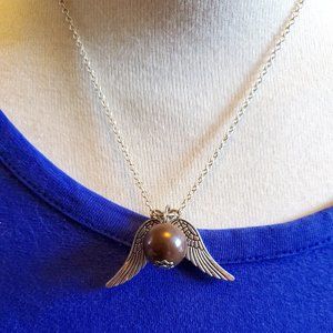 15" Silver Tone Angel Wing Theme Pendant Necklace